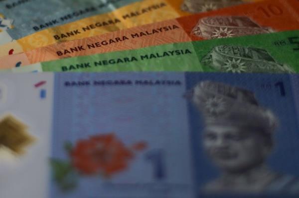 Ringgit rebounds higher against US dollar