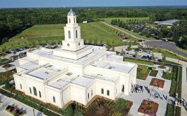 Attendees walk into the first dedicatory session for the Bentonville Arkansas Temple on Sept. 17, 2023.