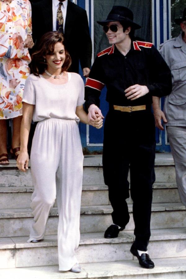 Lisa Marie Presley and Michael Jackson in 1994