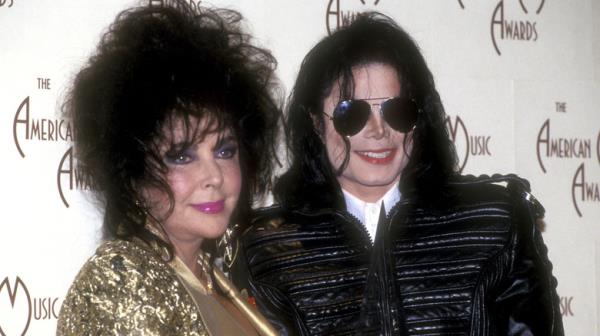 Michael Jackson, Elizabeth Taylor smiling